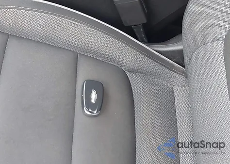 2021 Chevrolet Trailblazer Awd Lt from USA, damaged, VIN KL79MRSL9MB001744